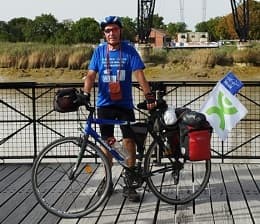 Bordeaux-Calais à vélo : Daniel Magnin sur la route